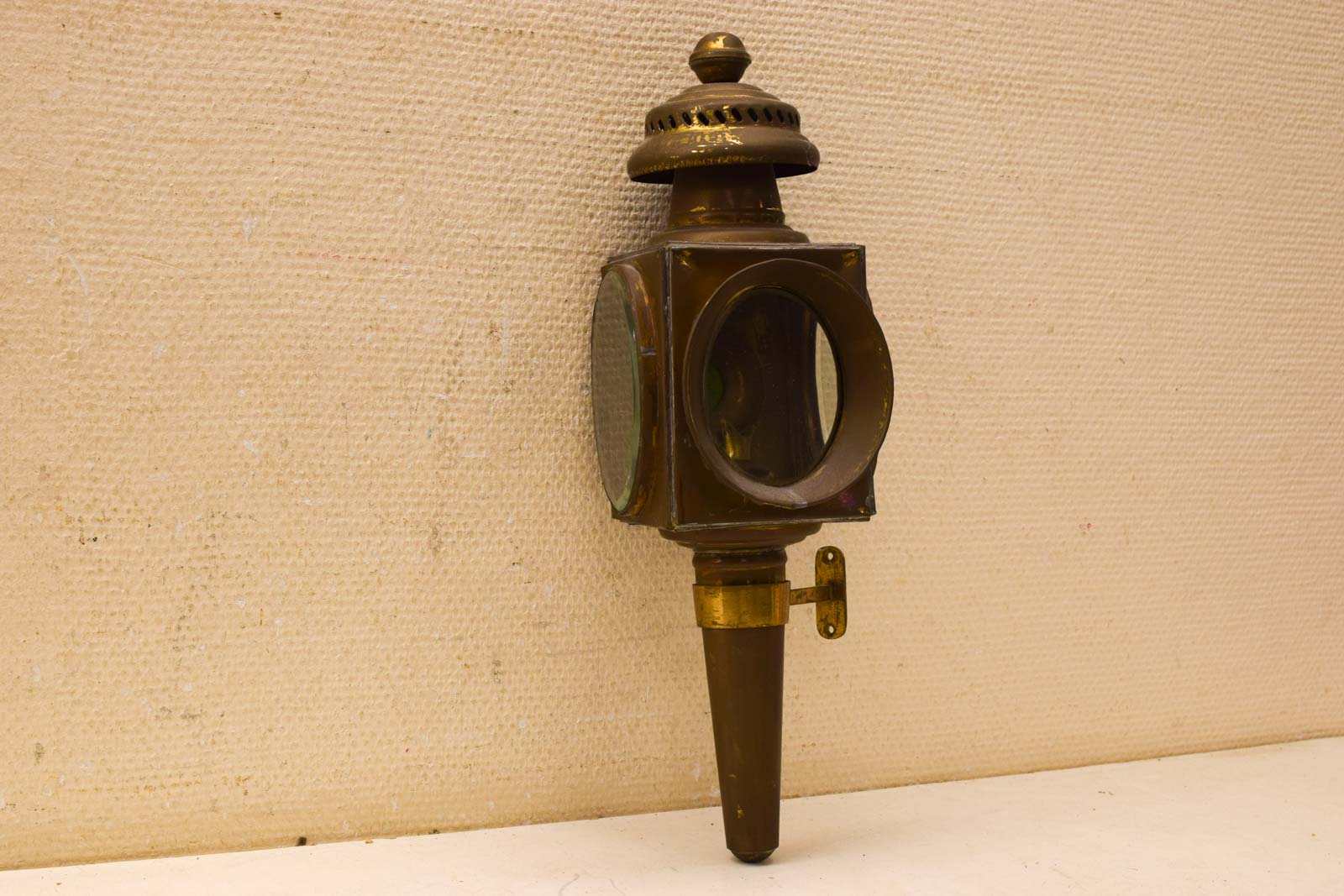 Alternative view of Koetslamp  49811