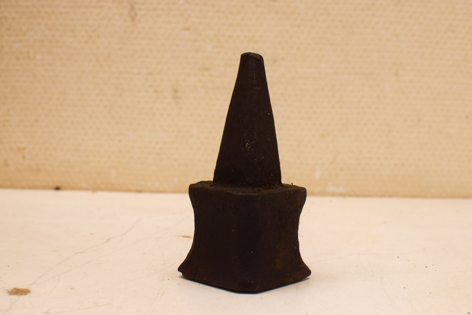 Alternative view of Gietijzeren tas  49813