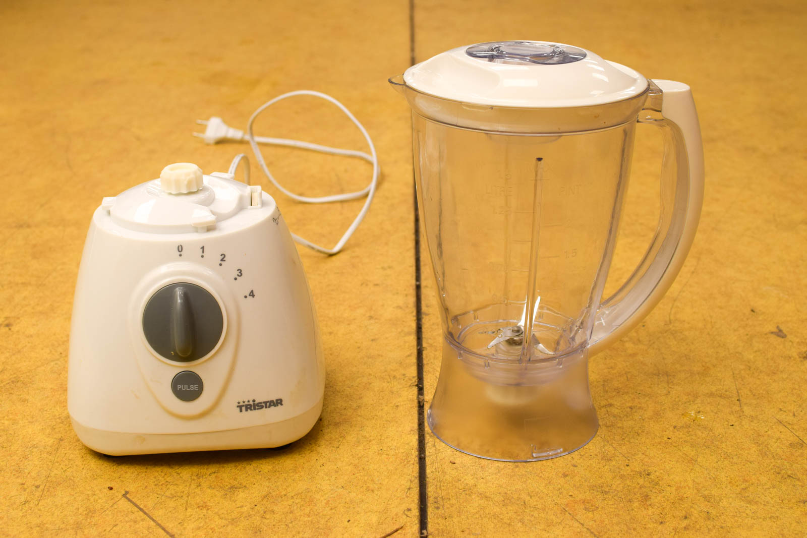 Alternative view of Tristar Blender  49830