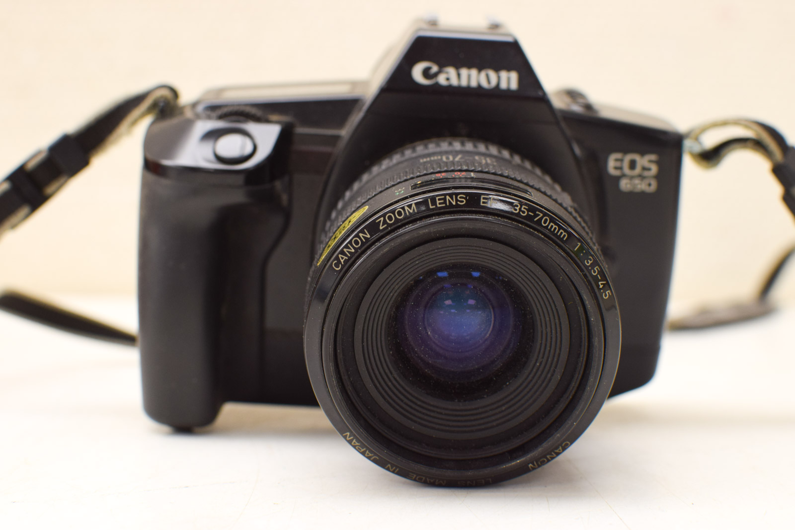 Canon EOS 650 fototoestel 49846
