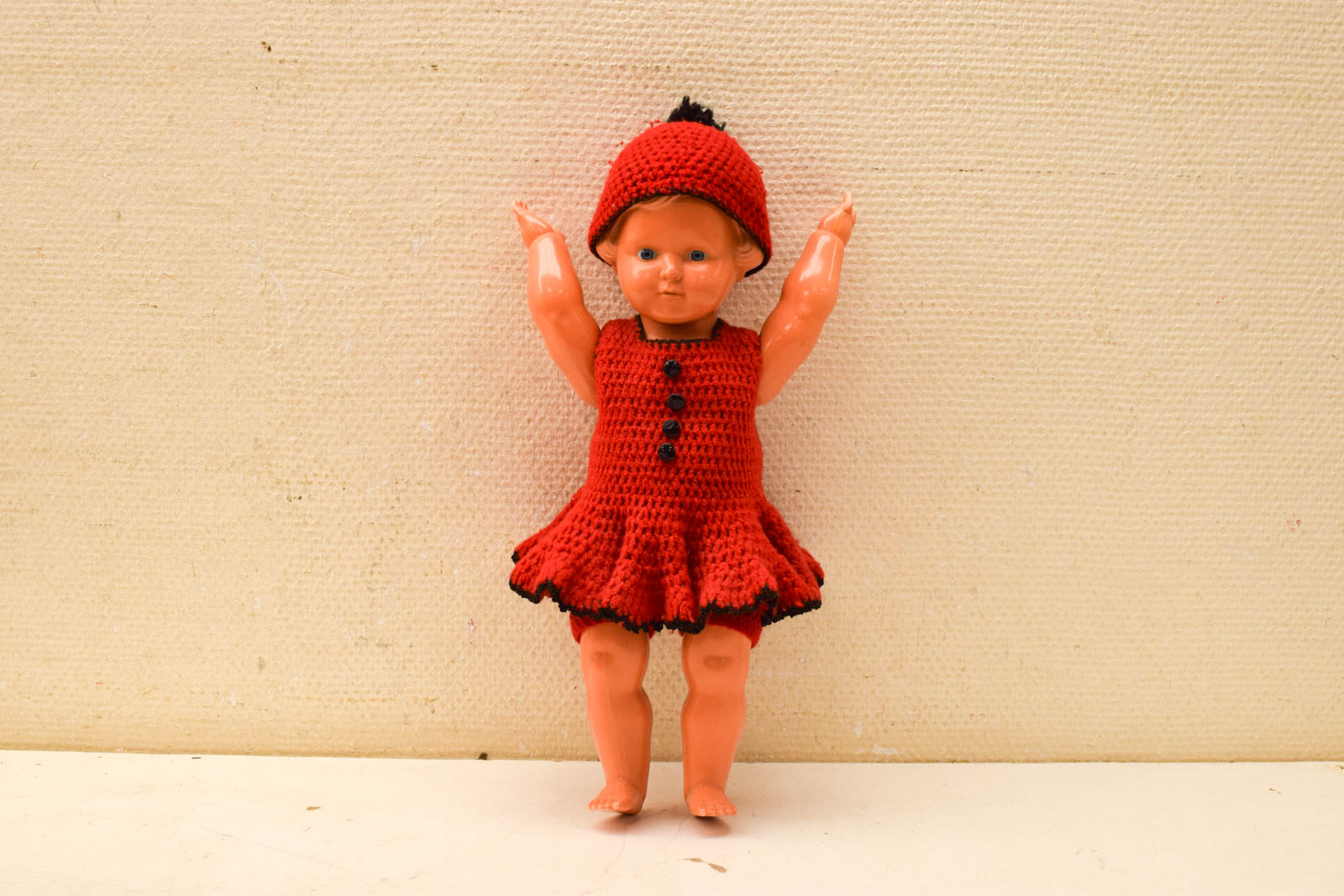 Alternative view of Oude pop  49884