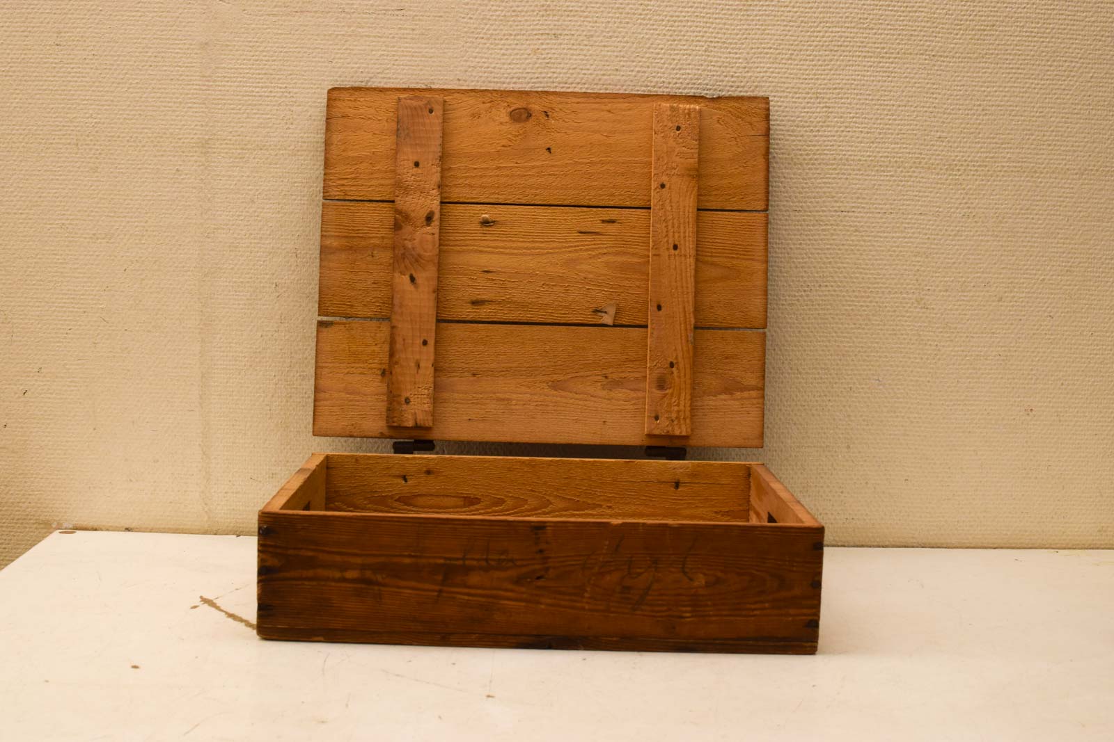 Alternative view of Houten kistje  49893