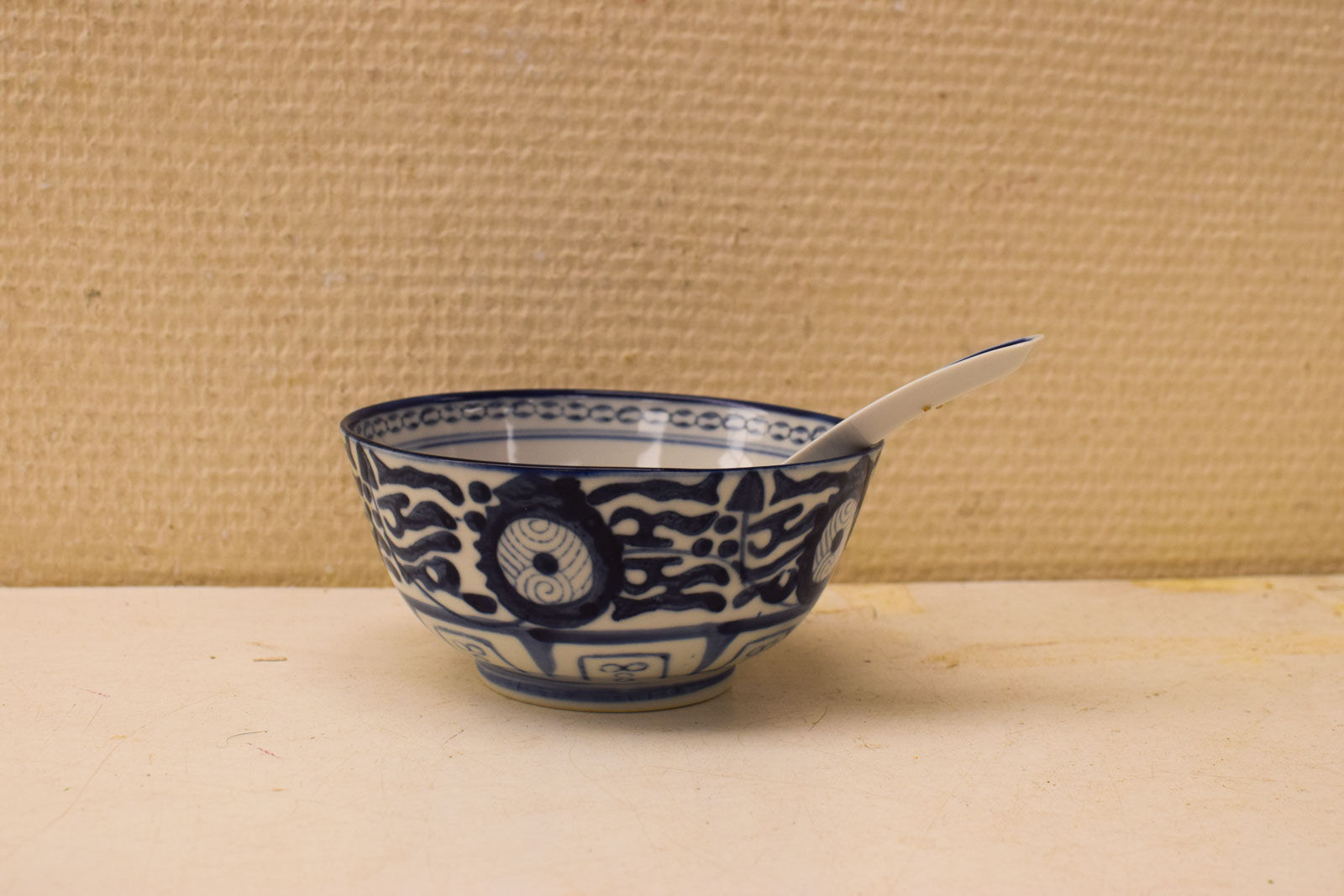 Alternative view of 16 delig porseleinen Chinese soepkommen met porseleinen lepel  49916