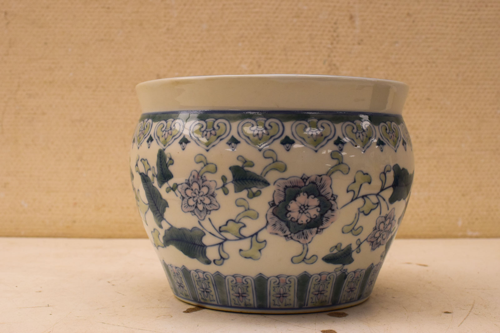 Alternative view of Porseleinen bloempot  49932