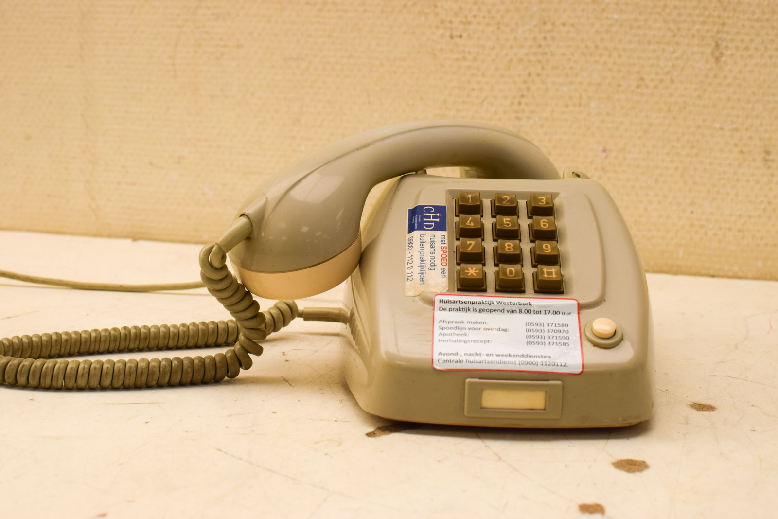 Alternative view of Vintage PTT druktoetstelefoon  49935