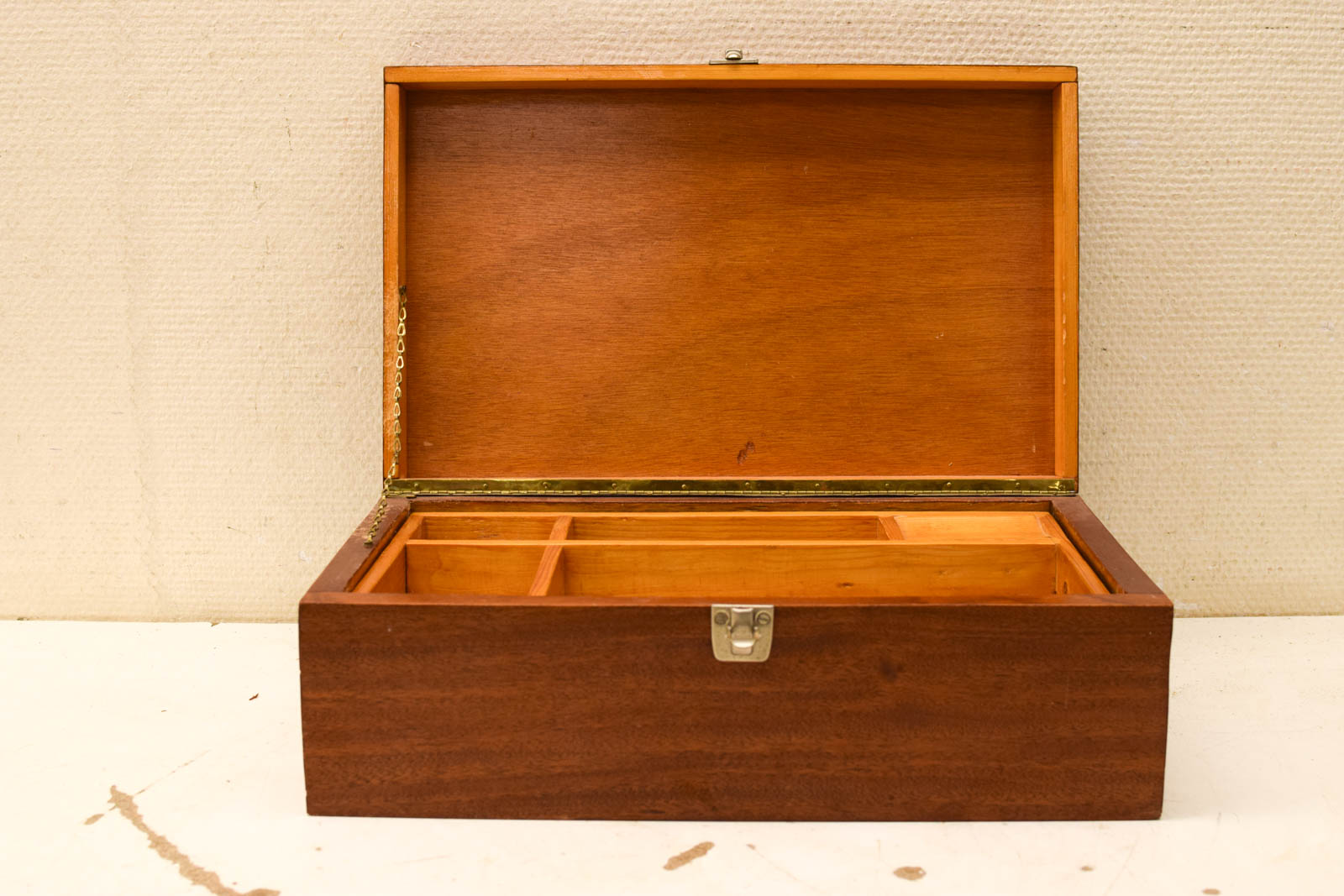 Alternative view of Houten Naaikistje  49948