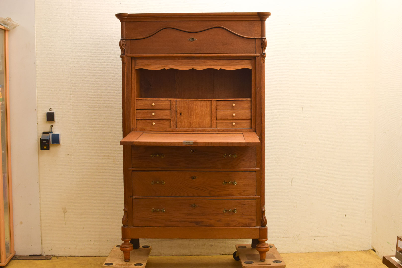 Alternative view of Houten Secretaire  49956