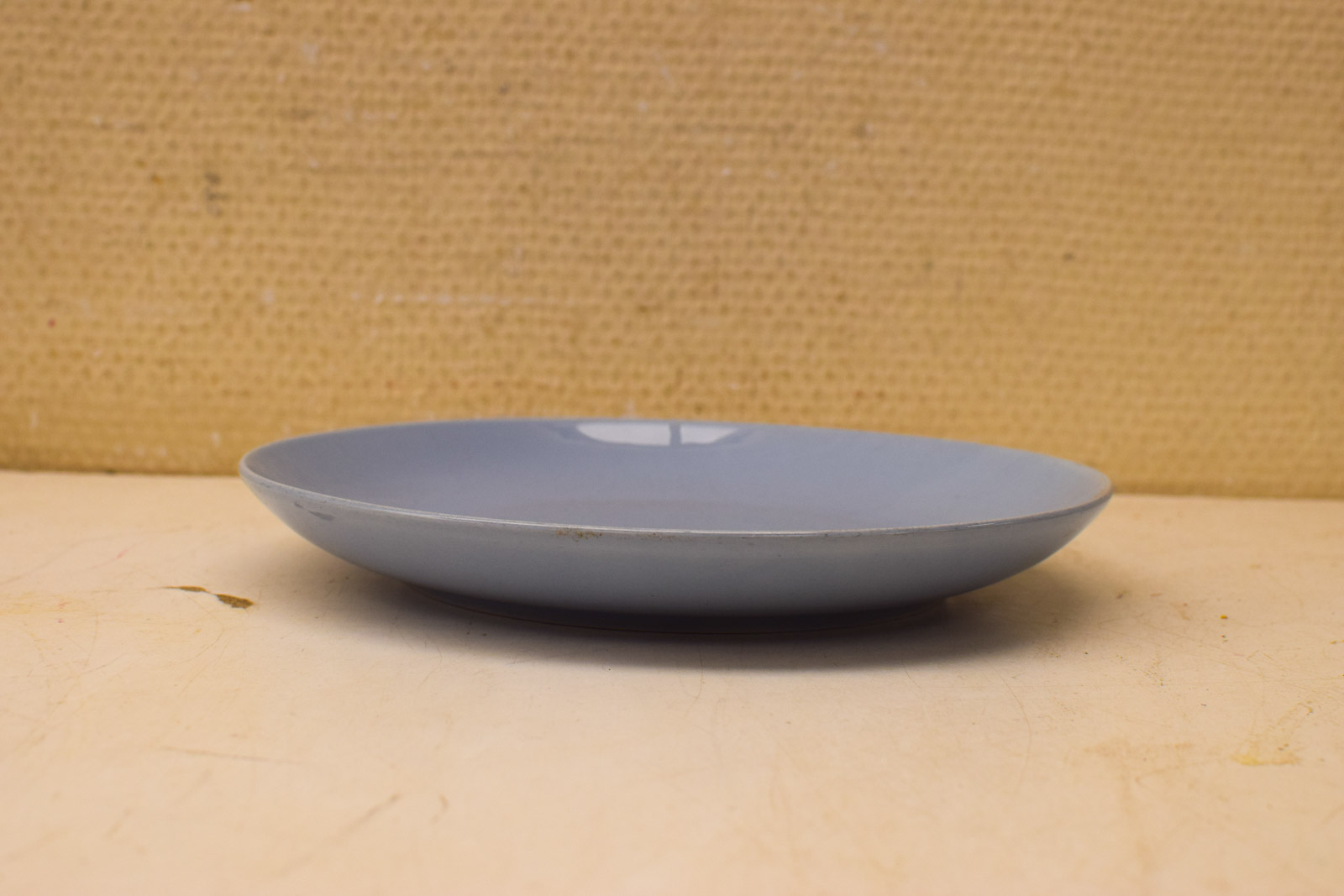 Alternative view of 4 stuks porseleinen lichtblauwe borden  49977