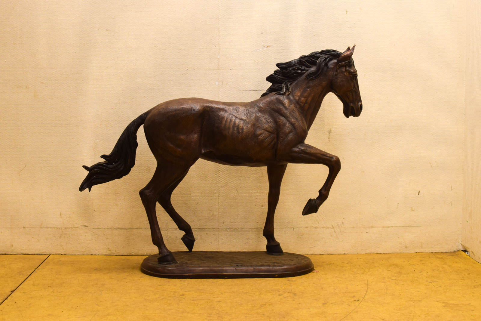Bronzen beeld van een  Paard  49982