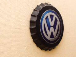 Alternative view of Metalen Volkswagen in de vorm van een wieldop wanddecoratie 49987