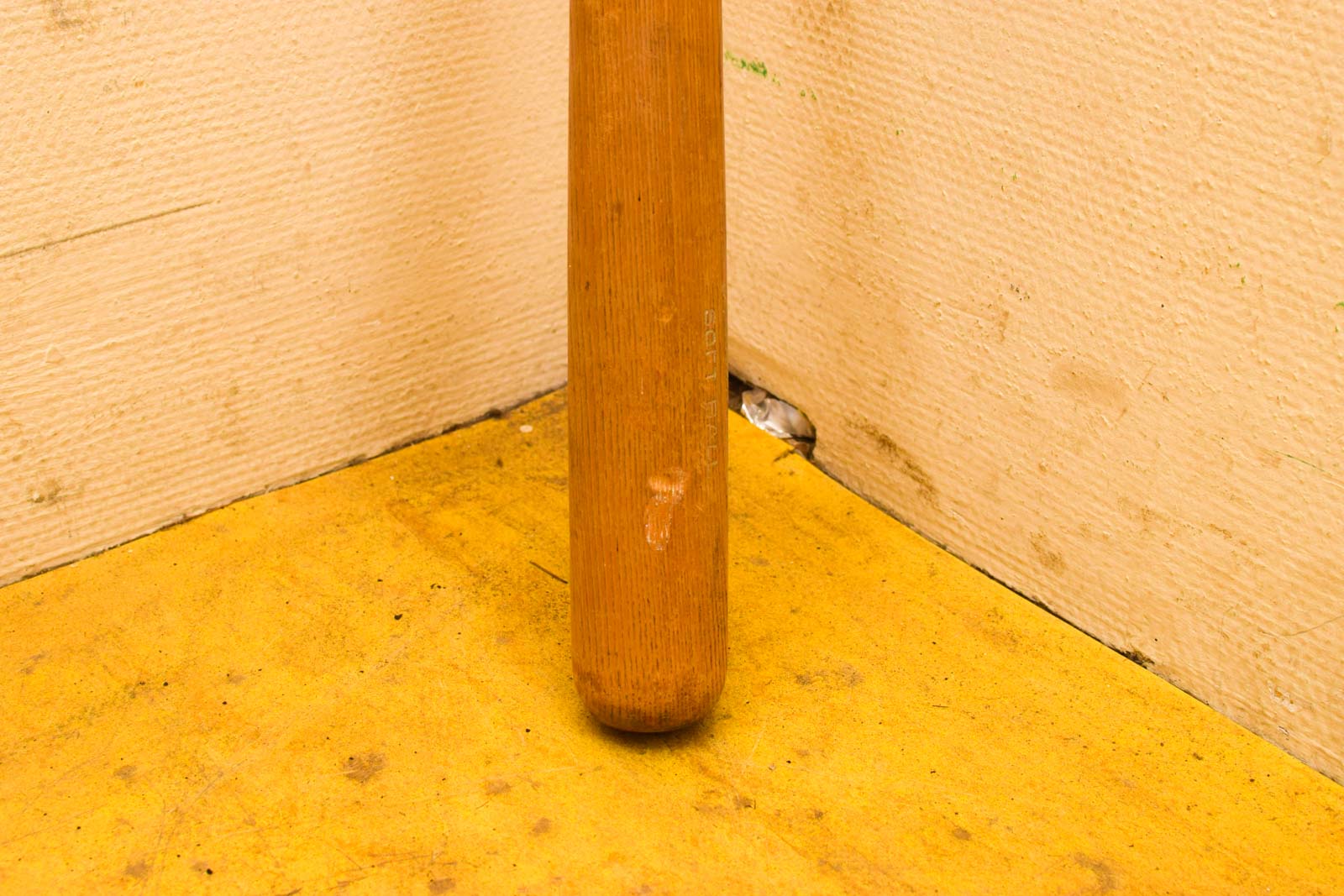 Alternative view of Houten Knuppel 49996