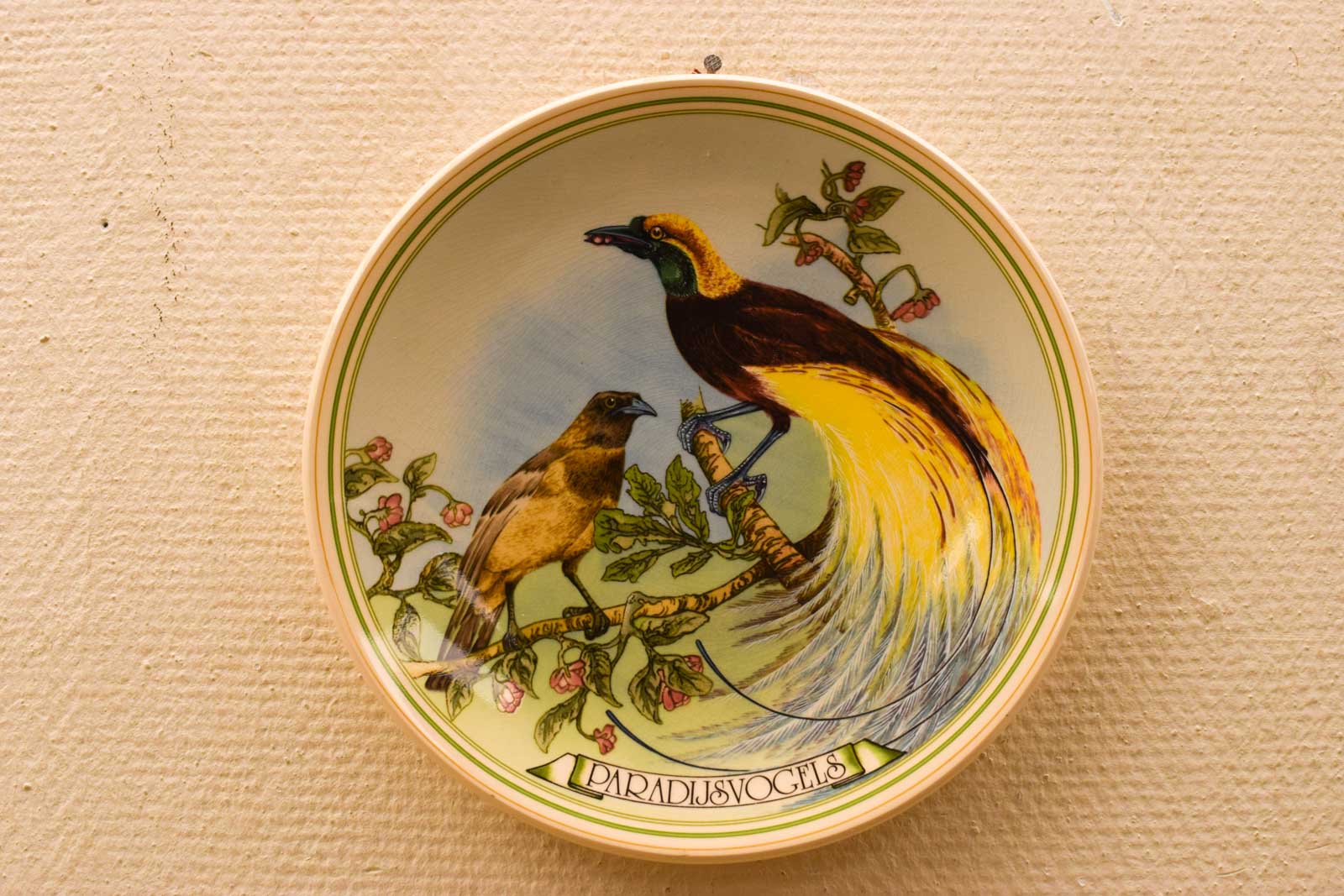 Porseleinen Wandbord  met prent van  Paradijsvogels  50010