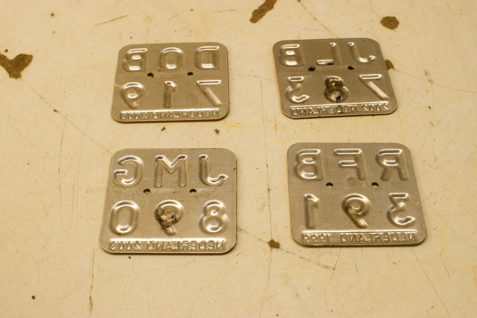 Alternative view of 4 stuks Bromfiets Nummerplaatjes  50017