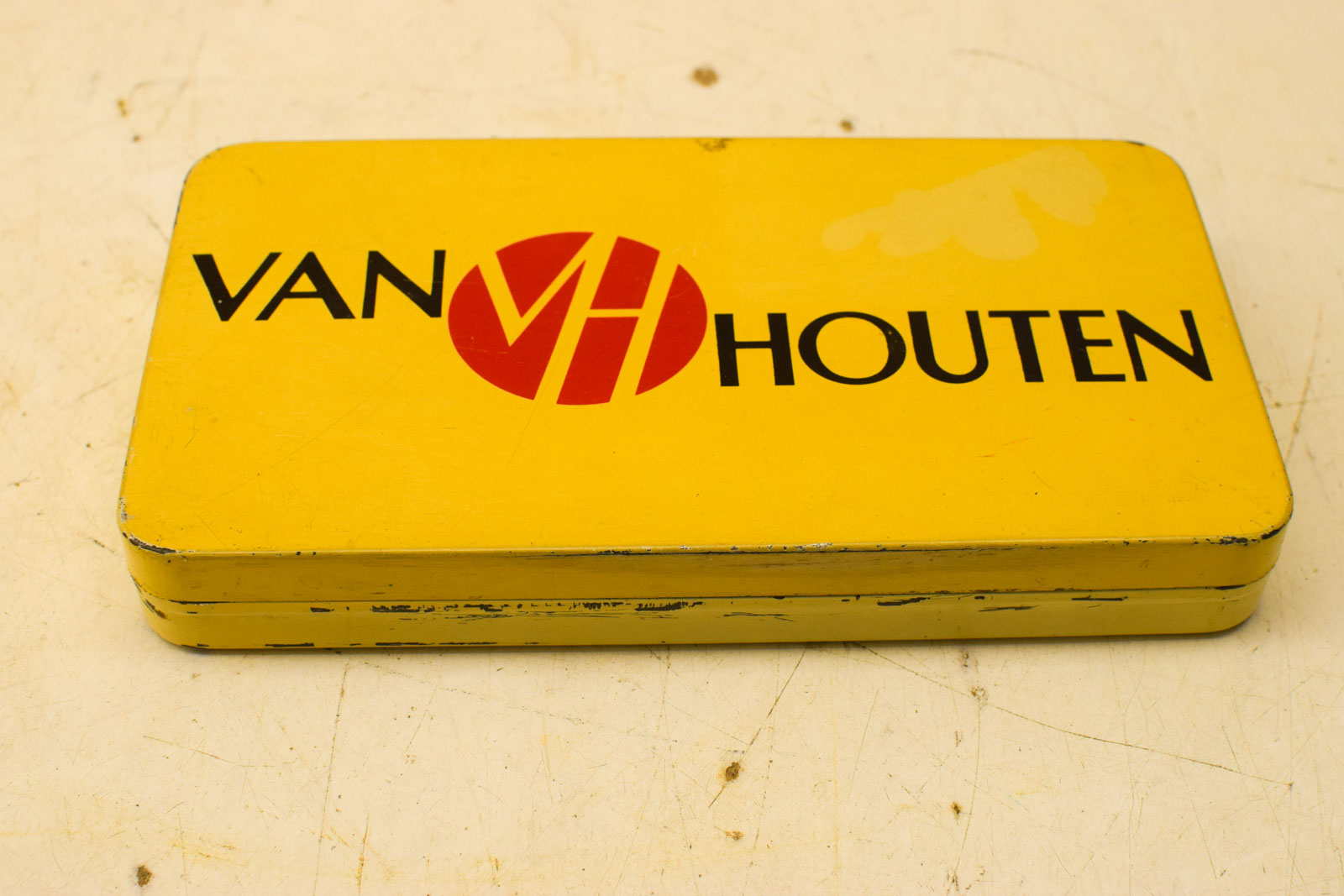 Van V/h Houten bewaarblikje  50019