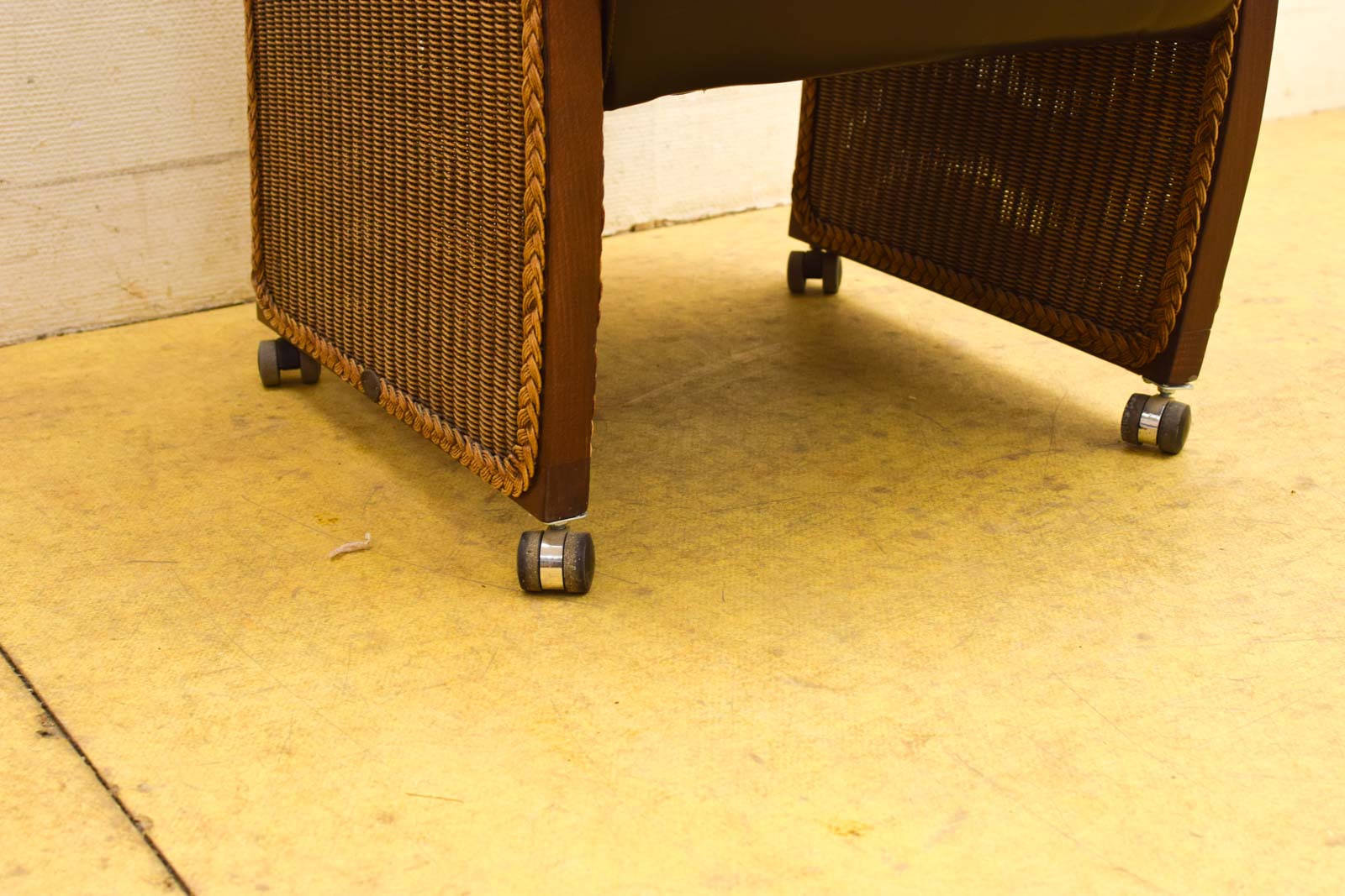 Alternative view of Eetkamerstoel  50038