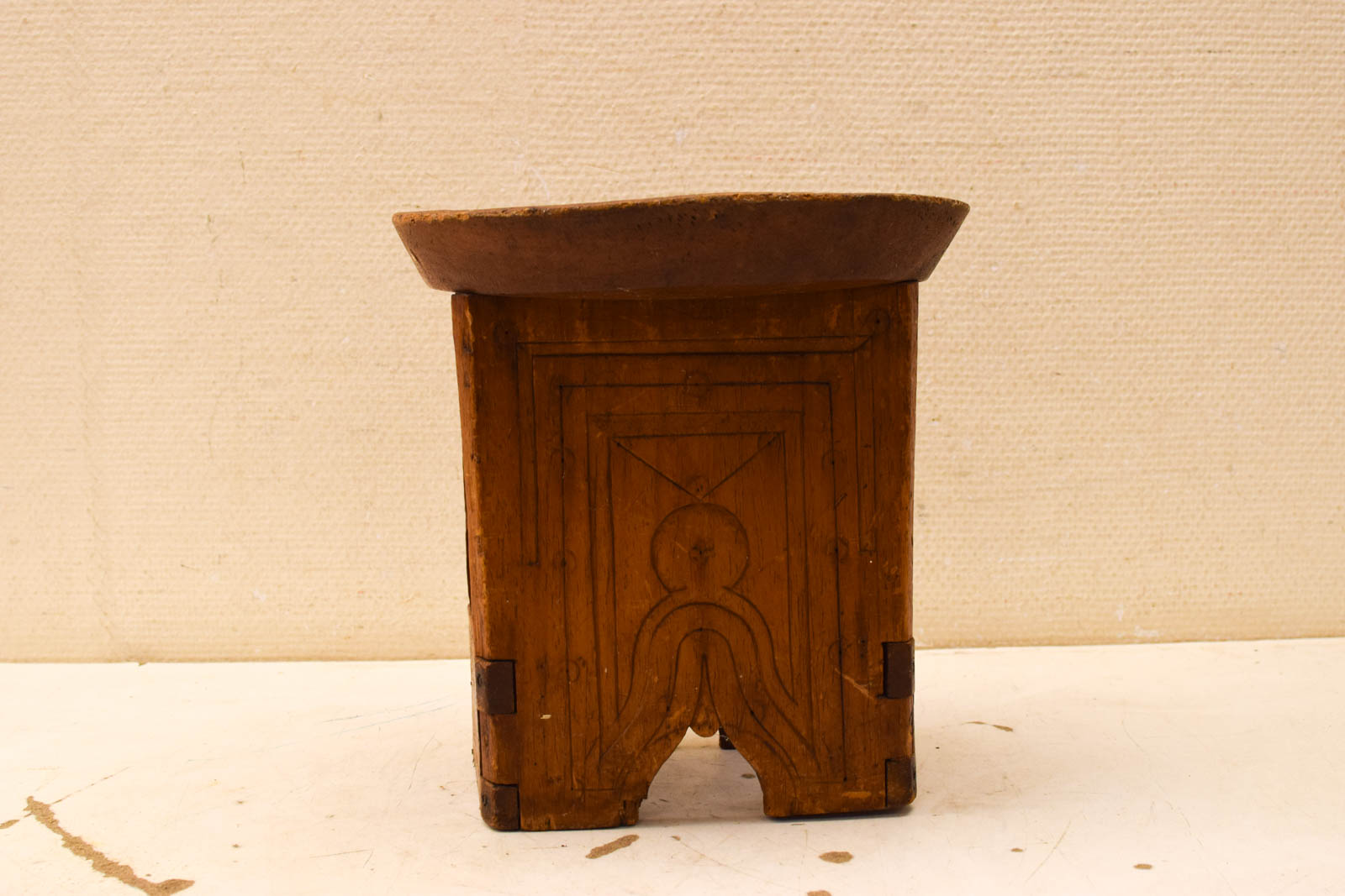 Houten krukje / Plantentafel  50071