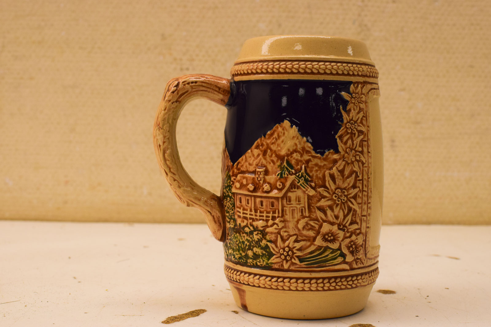 Alternative view of Gerz Porseleinen Bierpul  50094