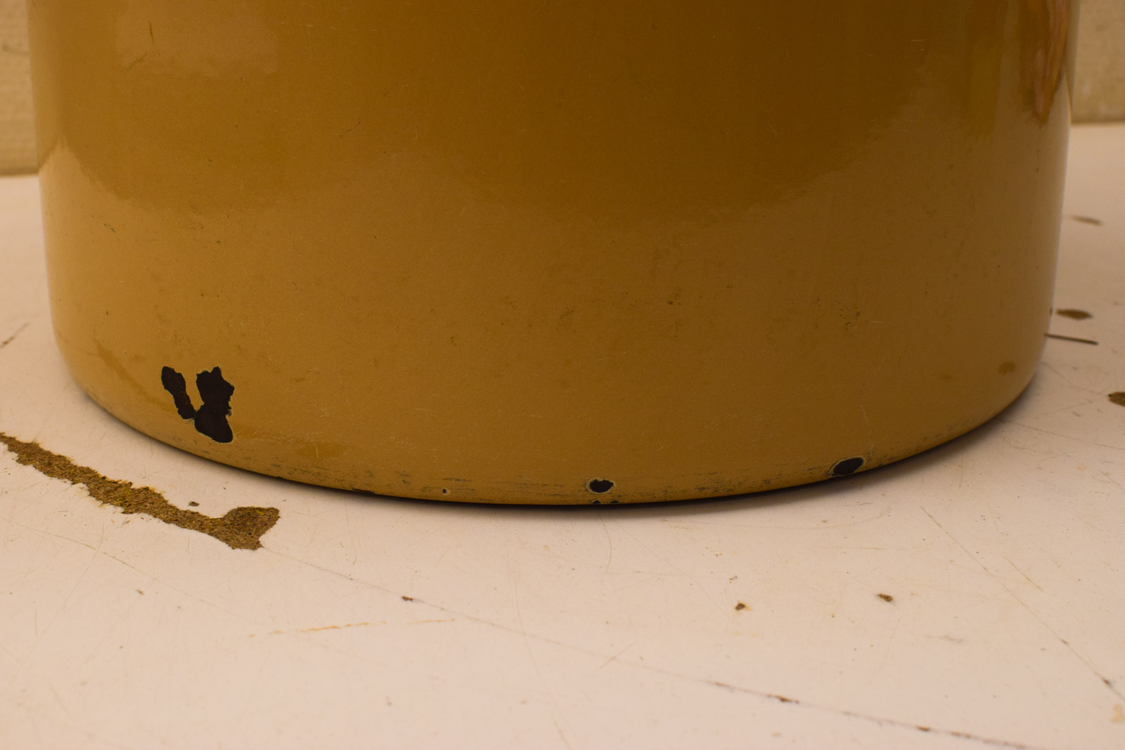 Alternative view of Emaille Ketel met deksel  50165