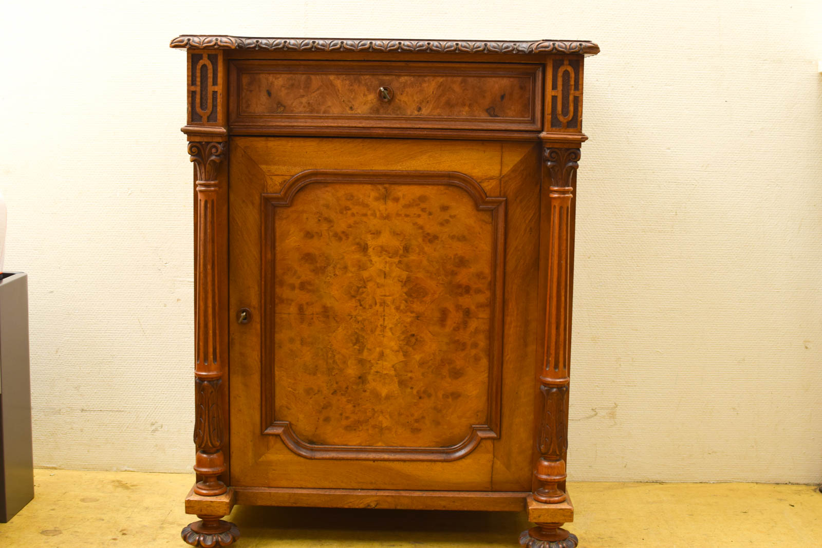 Duitse meiden kast volle pilaren mahonie 50205