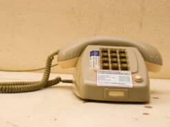 Vintage PTT druktoetstelefoon 49935