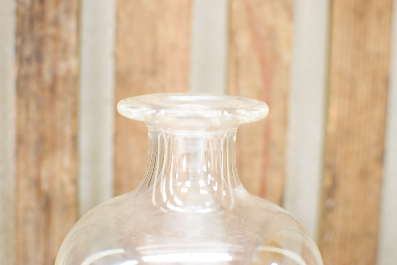 Alternative view of Glazen Karaf  50308