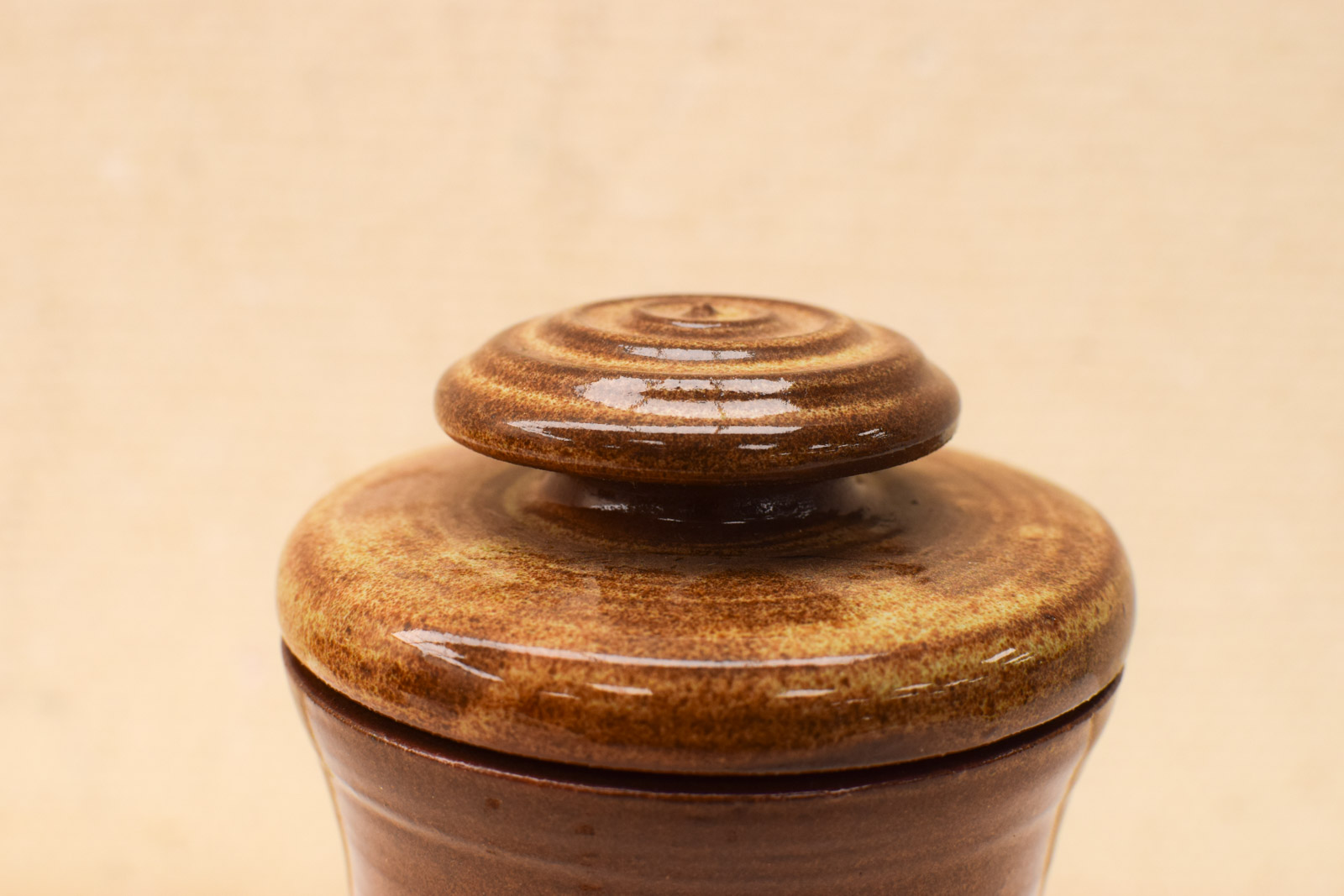 Alternative view of vaas met deksel  50310