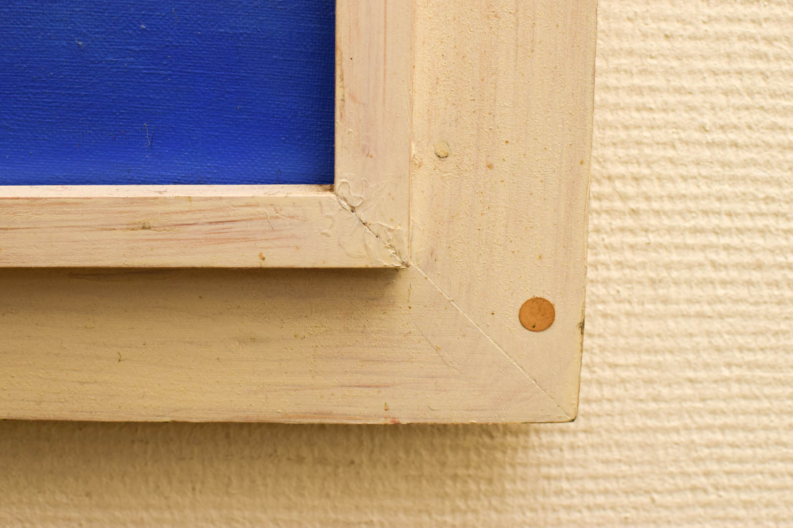 Alternative view of schilderij van  een stoel en  spulletjes  50311