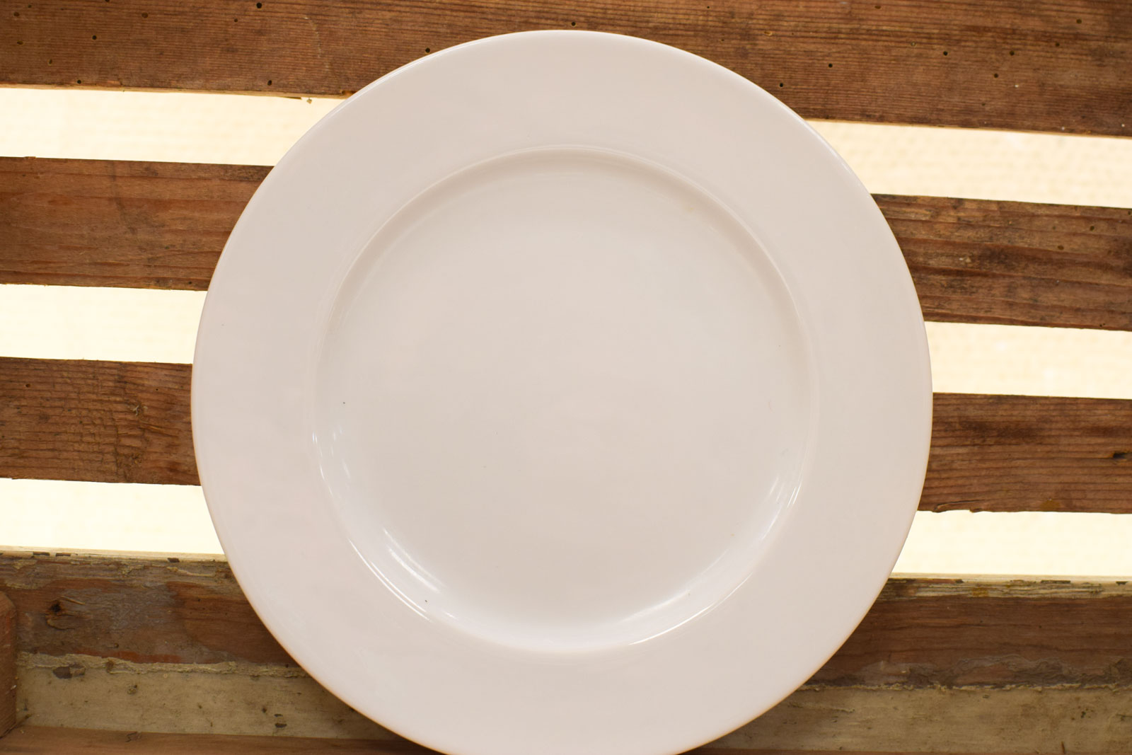 Alternative view of 4 stuks Art- Design platte bordjes  50424