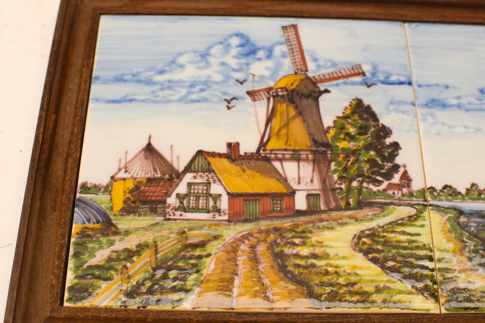 Alternative view of 2 stuks Wandtegels in een houten lijstje  50442