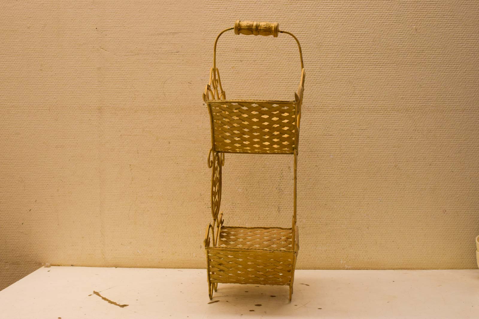 Alternative view of Vintage metalen plantenrek  50470