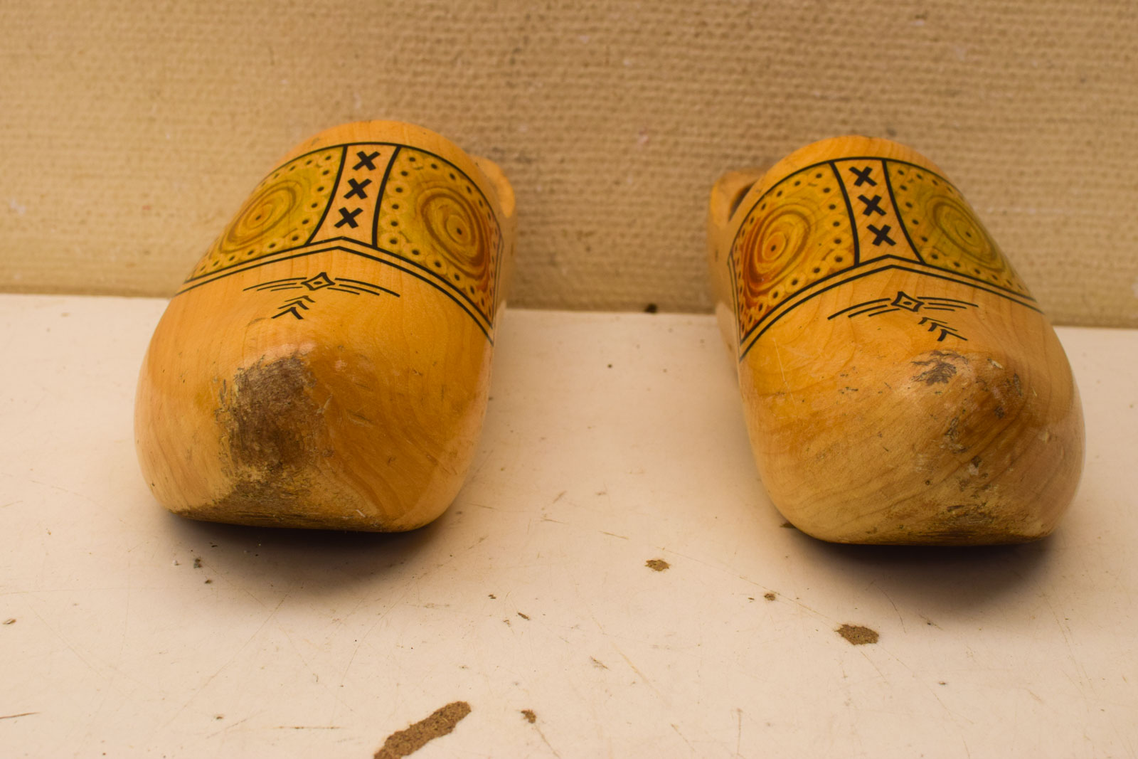 Alternative view of Houten Klompen  50478