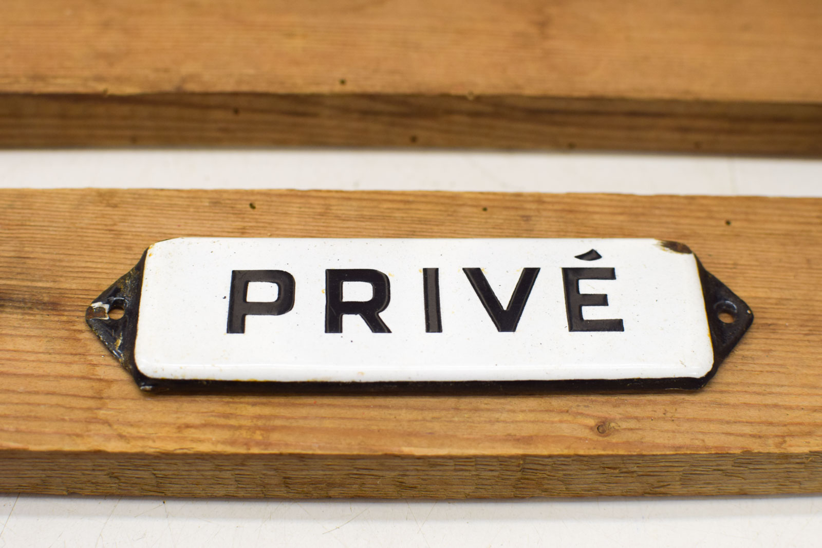 Alternative view of Metalen Muurplaatje   50490