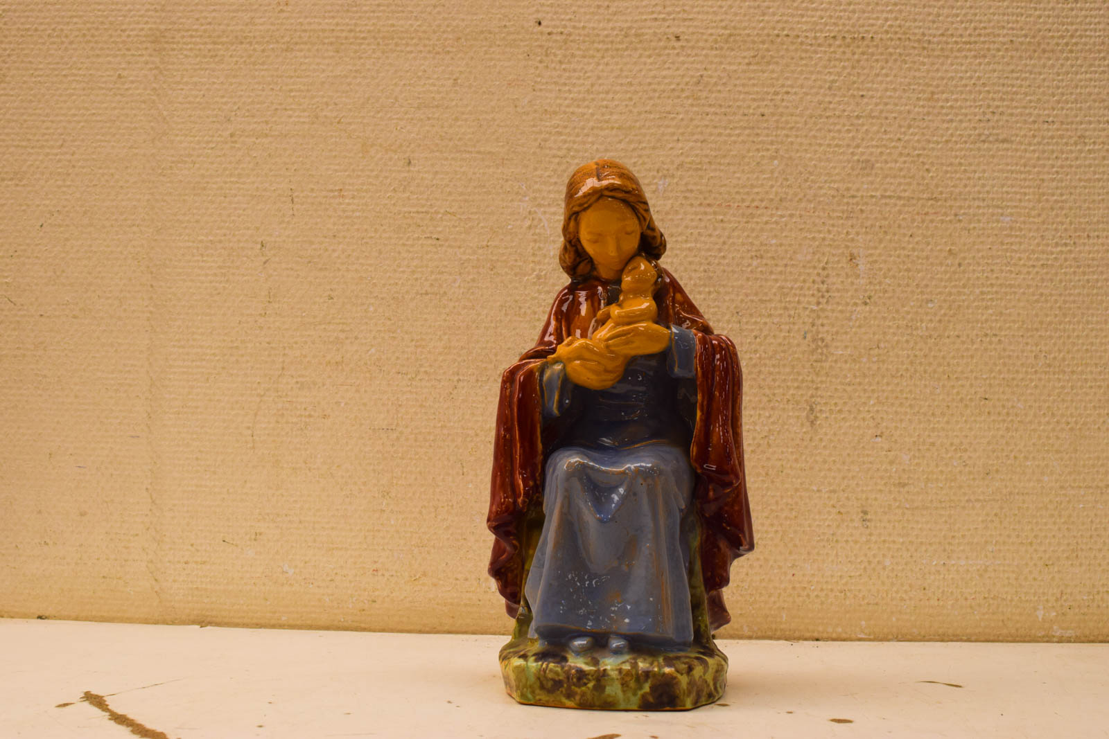 Porseleinen beeld van moeder en kind 50499