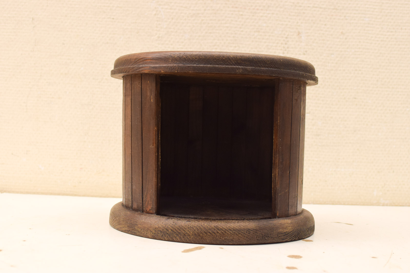 Houten  Ronde houten stoof  50538