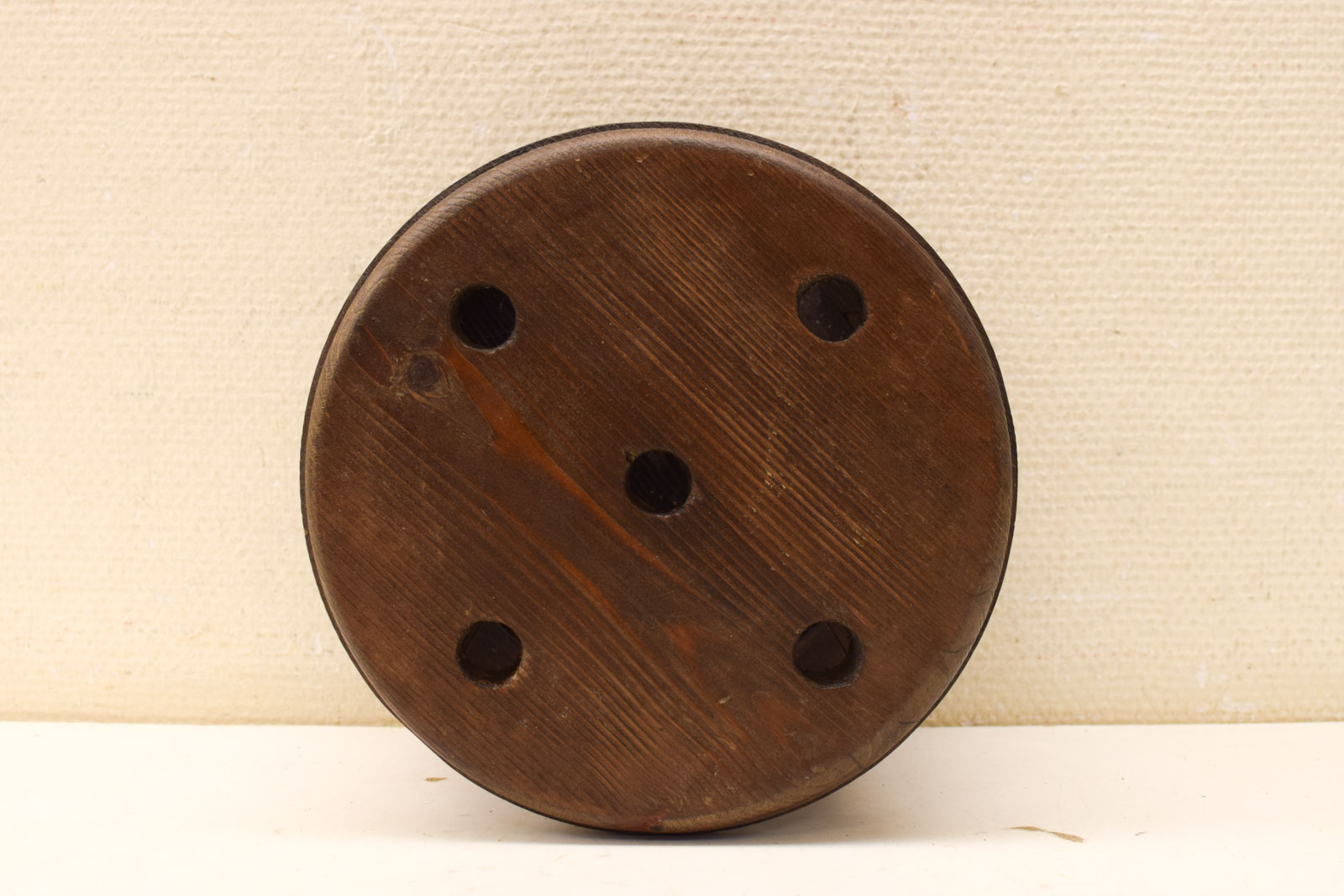 Alternative view of Houten  Ronde houten stoof  50538