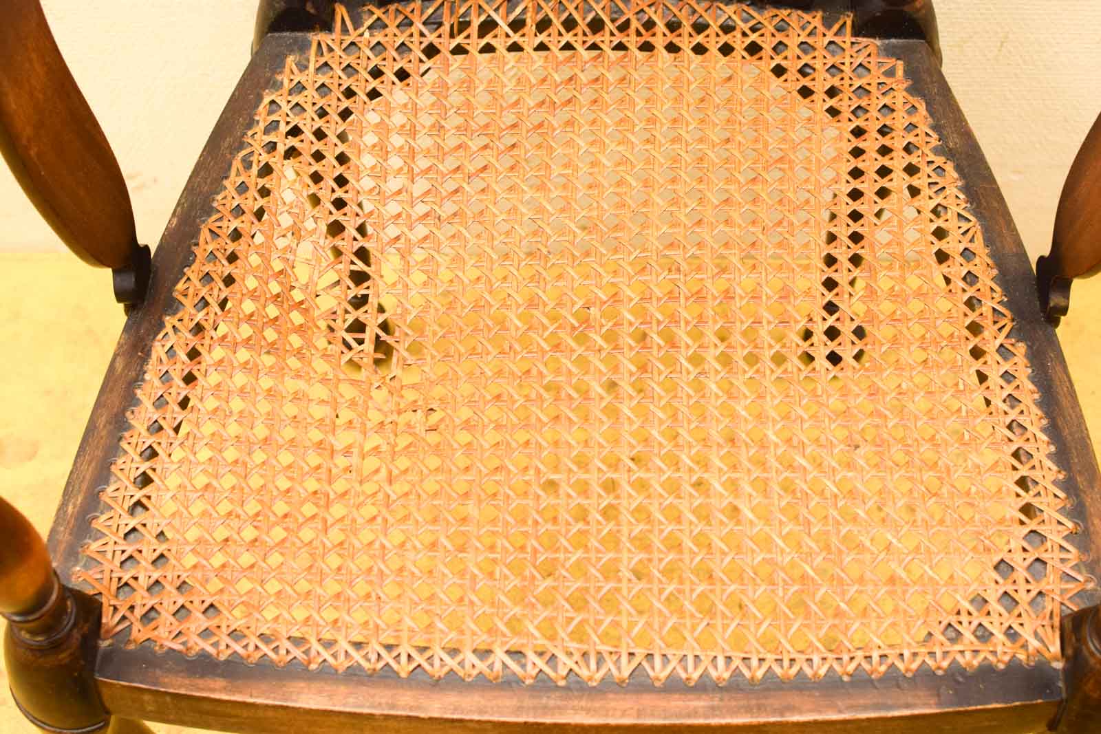 Alternative view of Houten stoel met armleuningen  50561