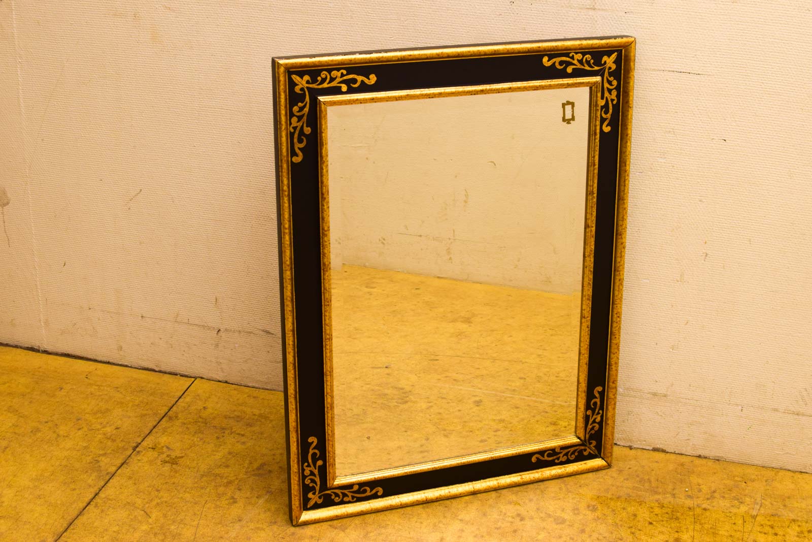 Alternative view of Wandspiegel  50582