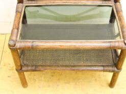 Alternative view of Vintage Kastje met glasplaat 50583