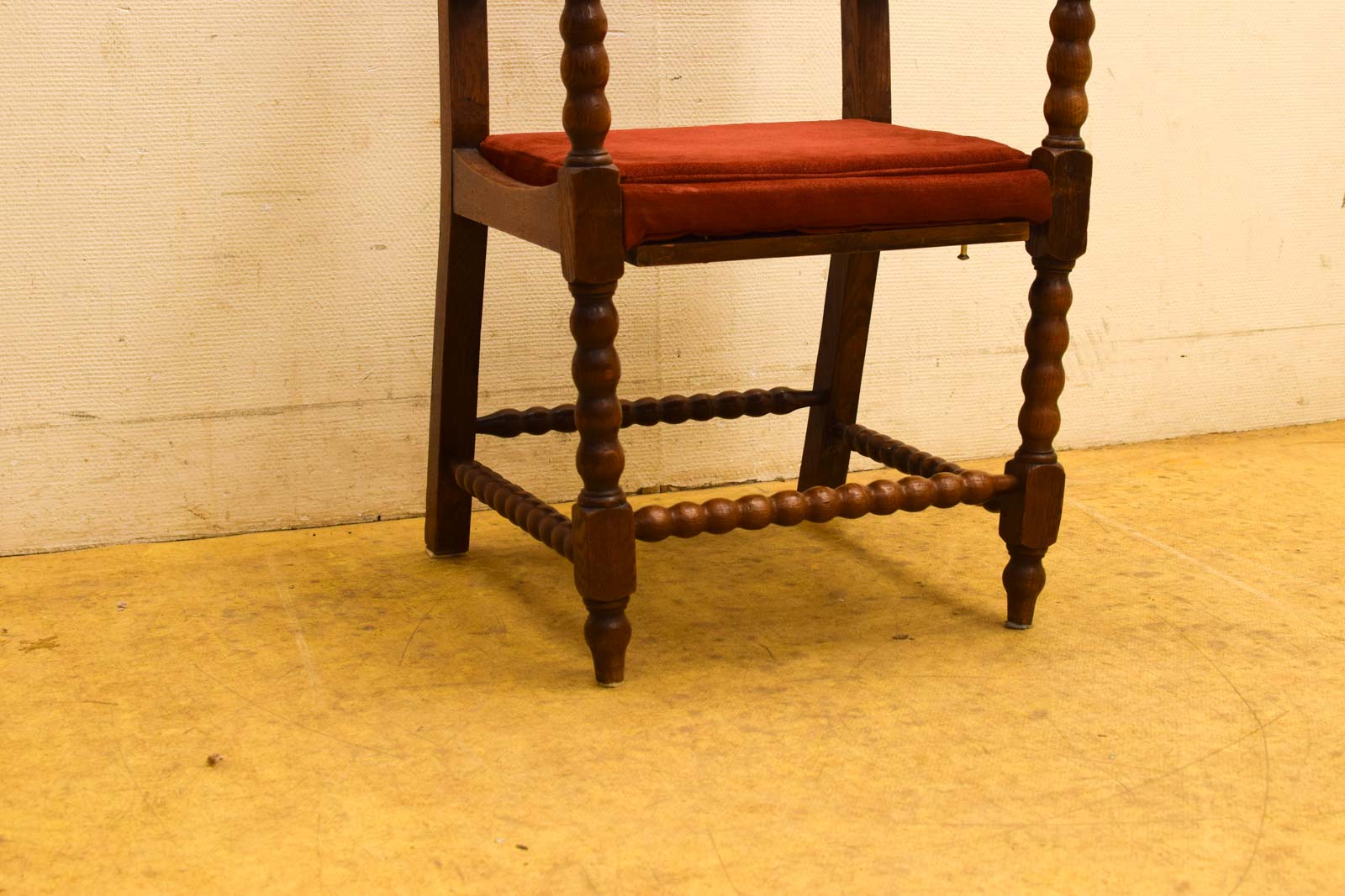 Alternative view of Eetkamerstoel met armleuningen  50584