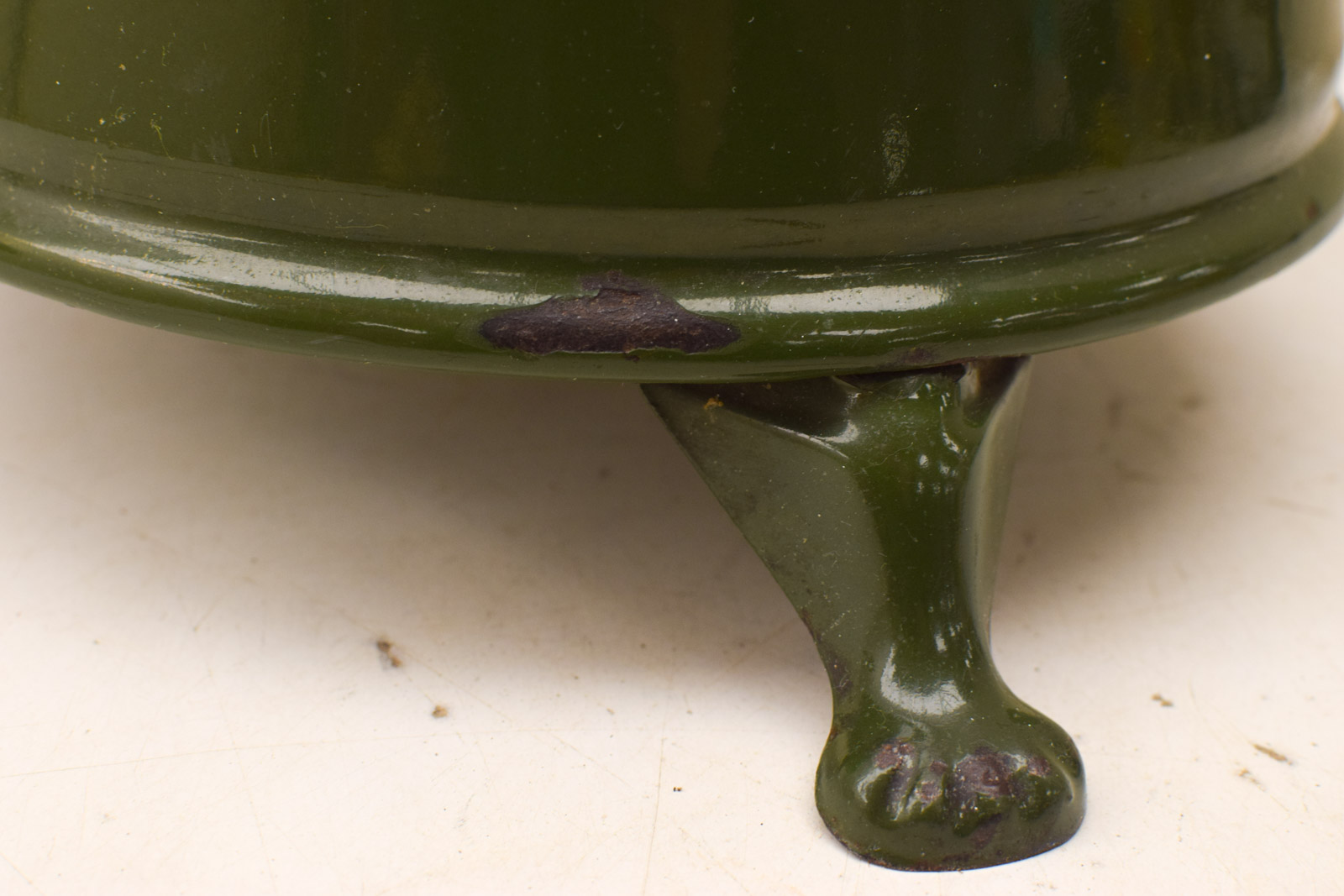 Alternative view of Emaille Doofpot  50594