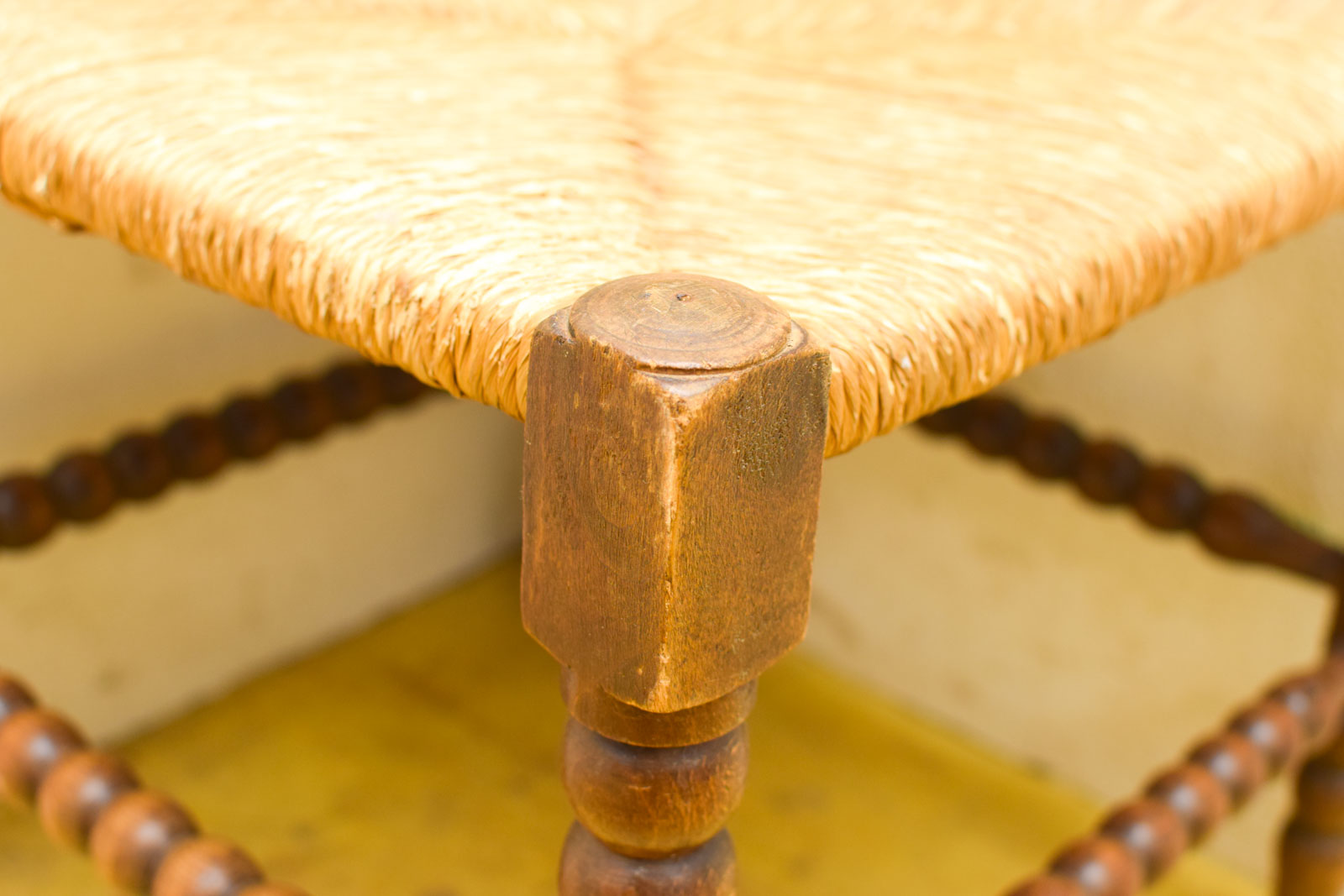 Alternative view of Hoekstoel  50598