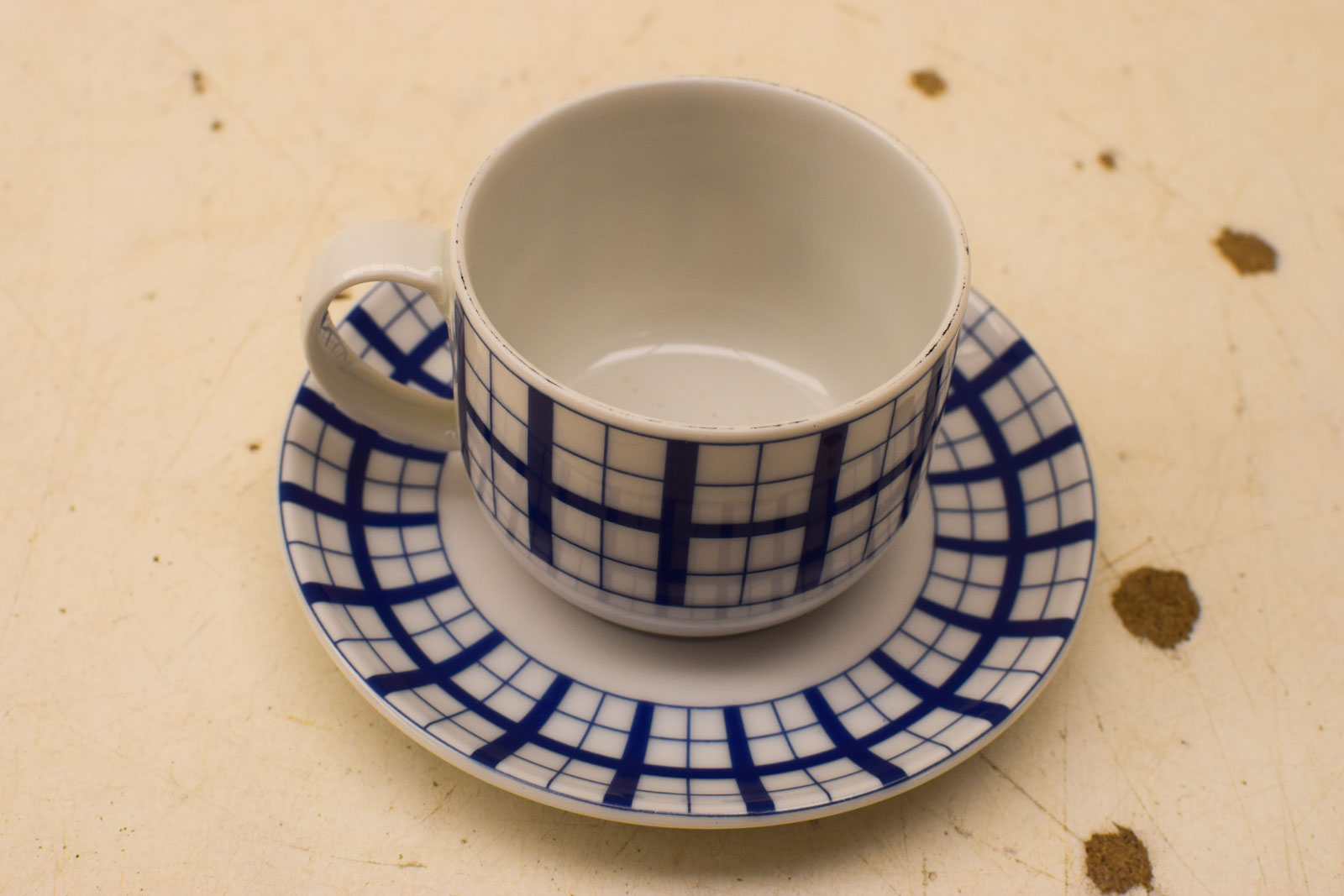 Alternative view of Krone Ter Bavaria porseleinen kop en schotel  50604