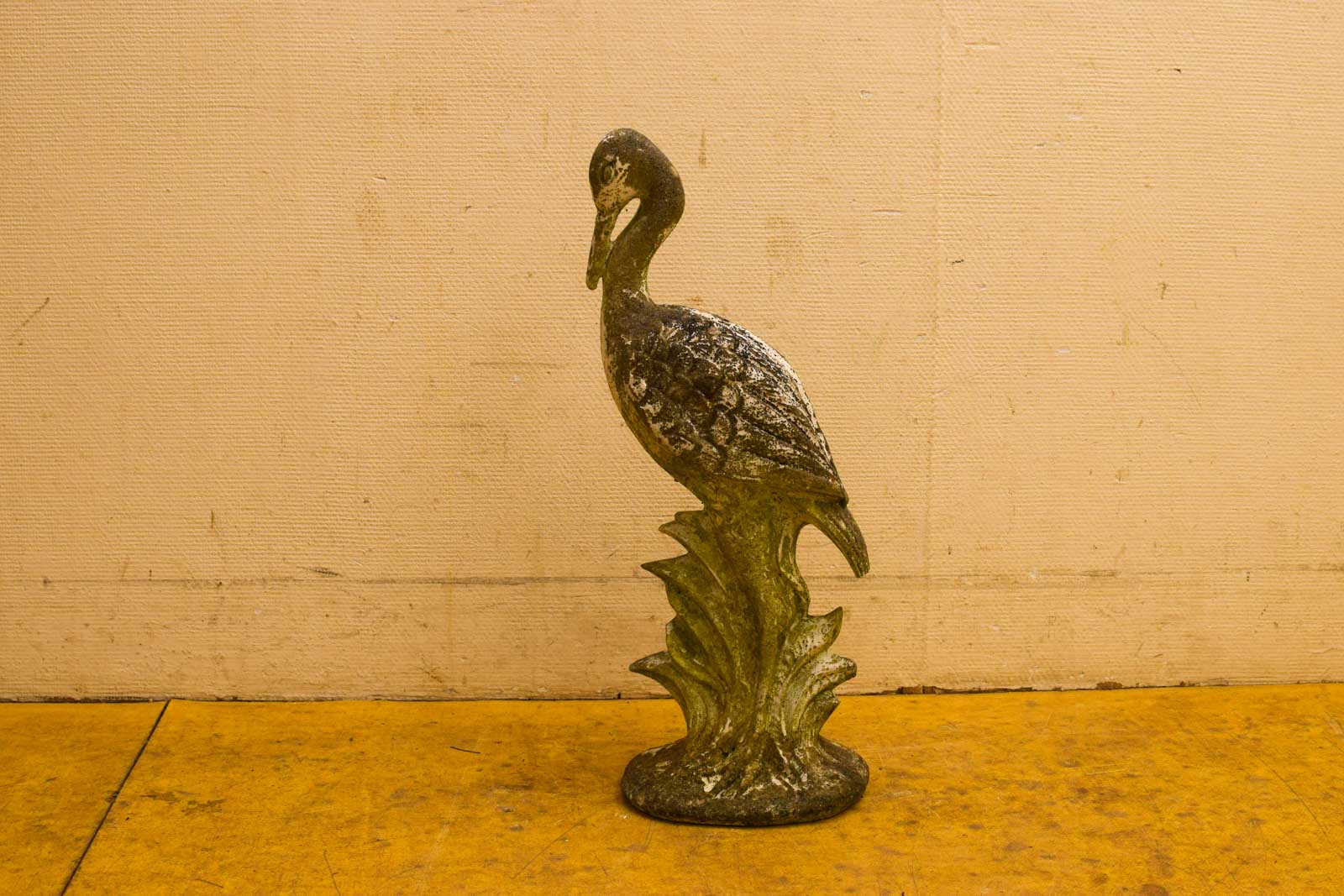 Alternative view of Tuinbeeld van een Vogel 50620