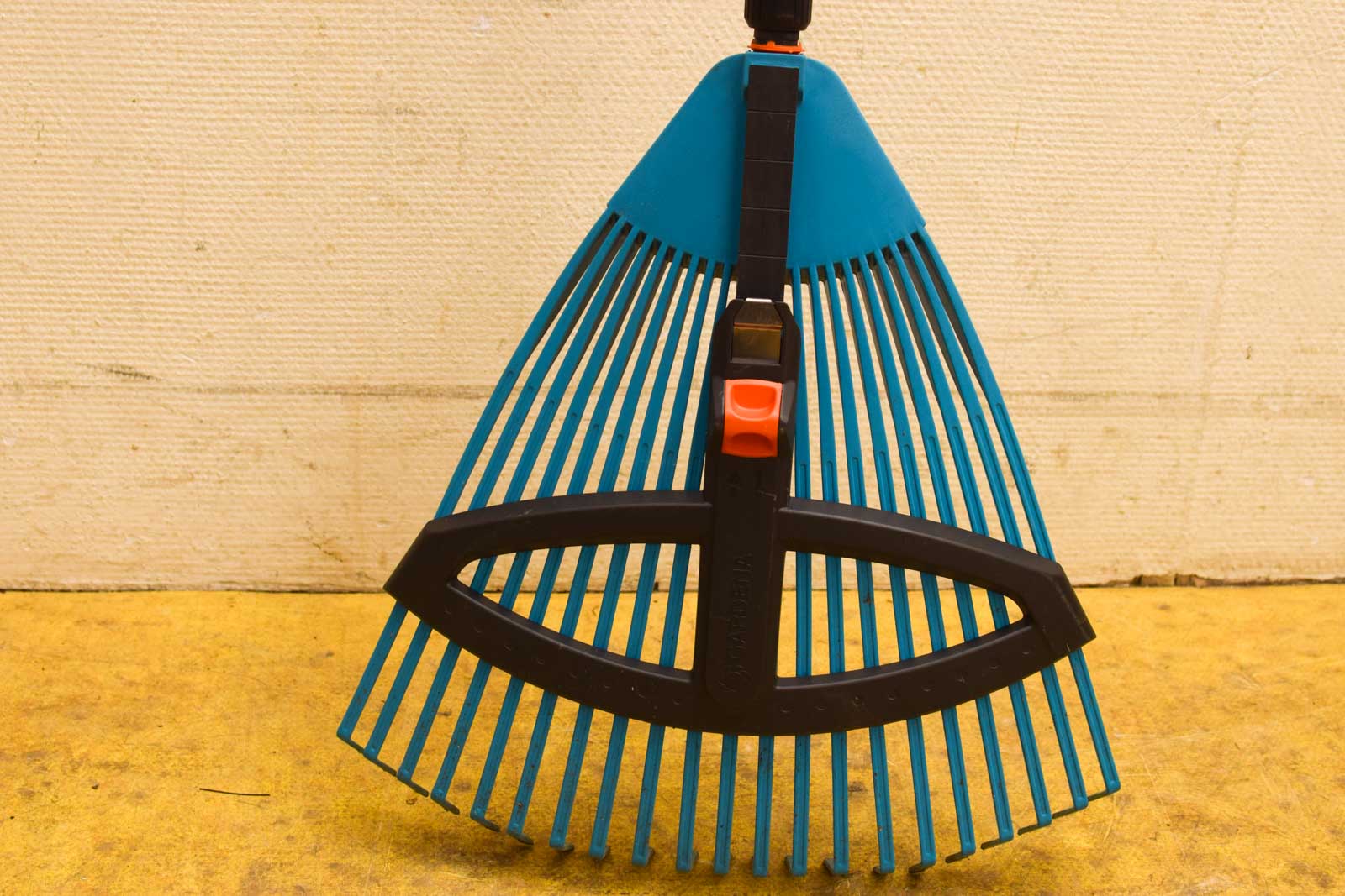 Alternative view of Gardena Bladhark  50627