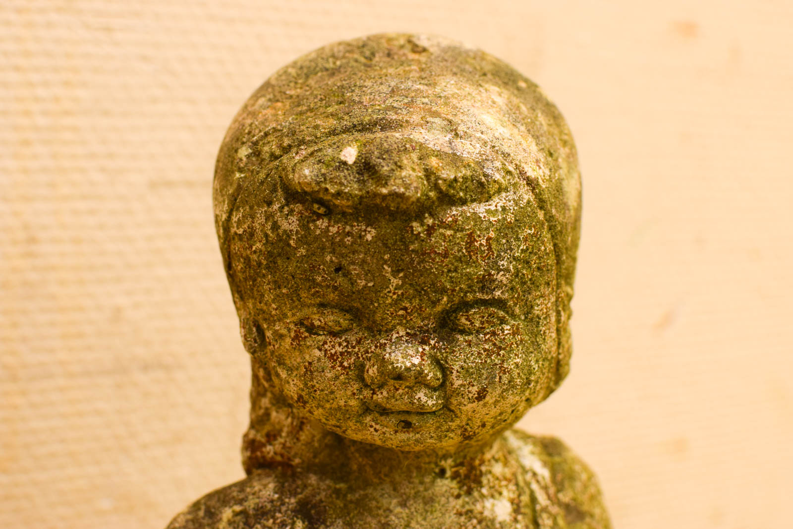 Alternative view of Tuinbeeld van een meisje  50628