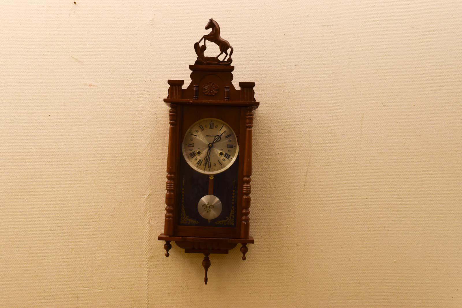 Houten Paarden Klok 50643