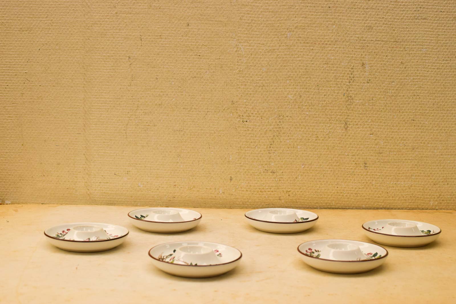 Alternative view of 6 stuks Villeroy & Boch Eierdop op een vast schaaltje  50655