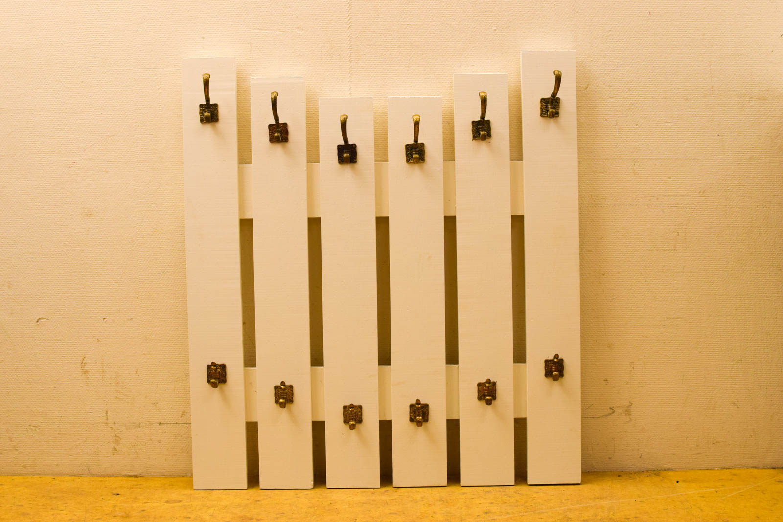 Kapstok in de vorm van een hek  50665