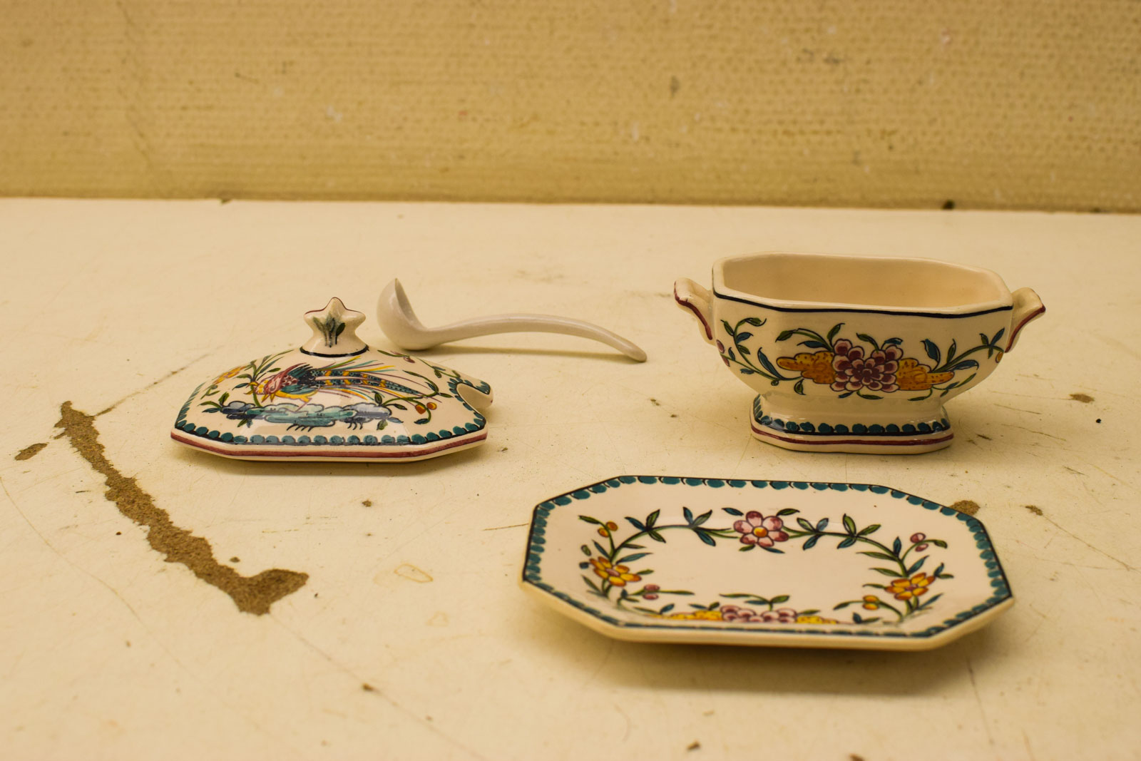 Alternative view of 4 delig Vintage klein terrine met schaaltje  50684