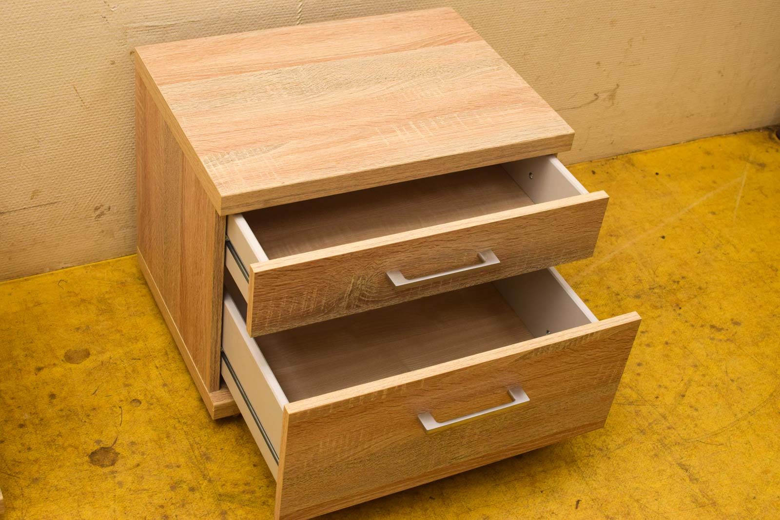 Alternative view of 2 stuks Nachtkastjes  50689